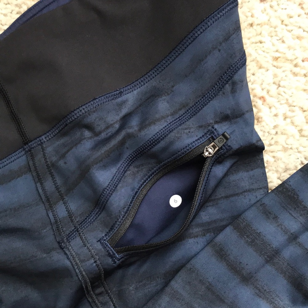 Lululemon Run Top Speed Crops - Picture 4 of 8